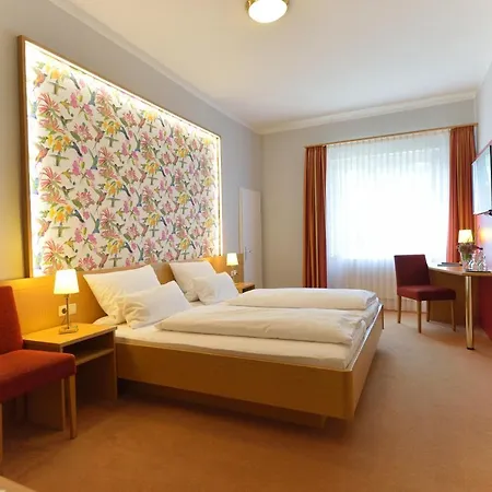 Land-gut-hotel Allerhof אורחן