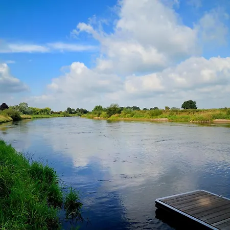 אורחן Land-gut-hotel Allerhof Frankenfeld