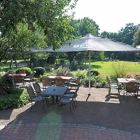 Land-gut-hotel Allerhof Kro 3*